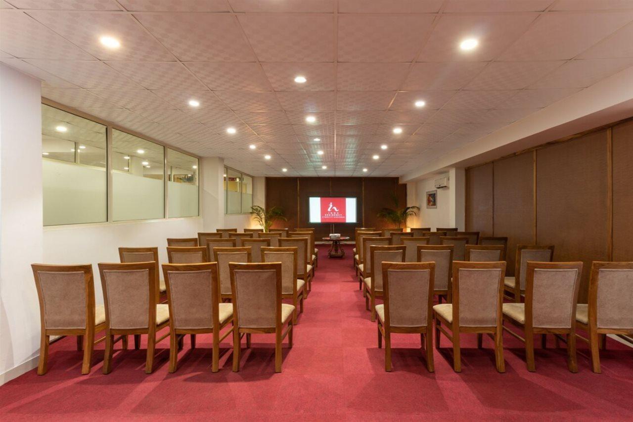 Inde Hotel Cyber City Gurgaon Exterior photo
